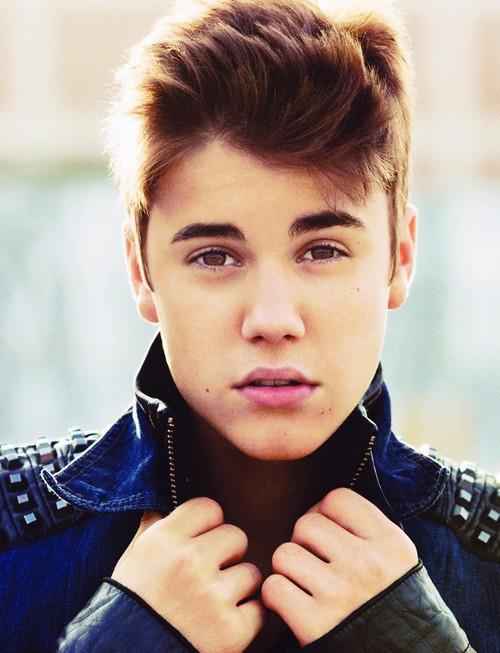 Ganz genau – Ein <b>Justin-Bieber</b>-Foto. Ausgedruckt im Riesenformat, würde ich <b>...</b> - JustinBieberPurge