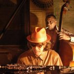 Jazzclub – Der frühe Vogel fängt den Wurm (2004) Jazzclub (2004) Filmkritik