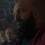 Kevin James als sadistischer Neonazi im Trailer zum Actionthriller Becky Becky Kevin James Trailer