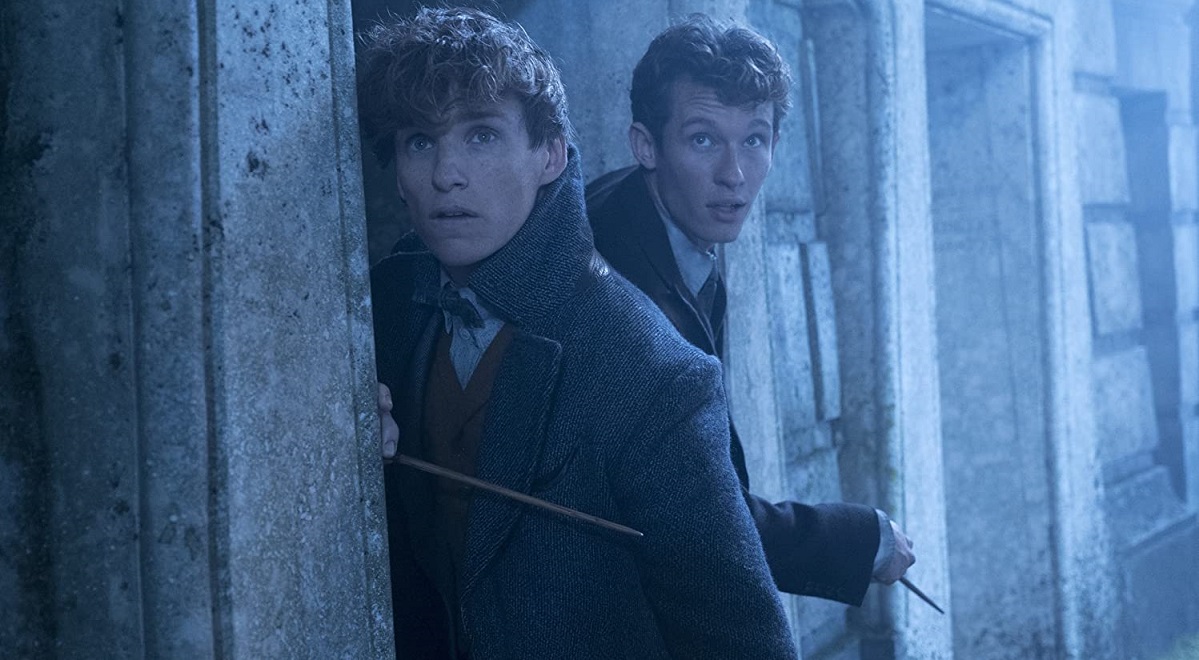 Eddie Redmayne Und Callum Turner In Phantastische Tierwesen Eddie Redmayne Und Callum Turner In Phantastische Tierwesen