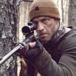 Devon Sawa jagt einen bösen Wolf im Trailer zu Hunter Hunter Hunter Hunter Trailer