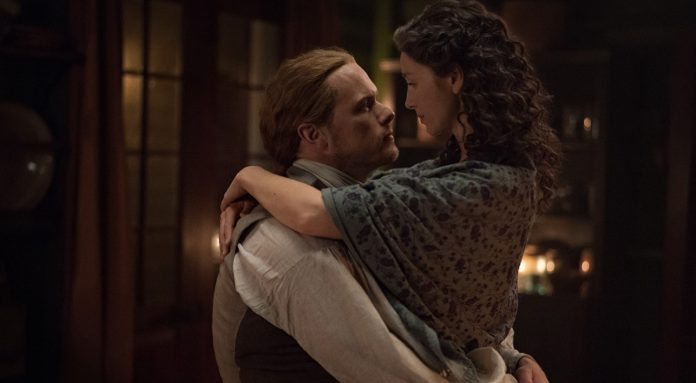 Sam Heughan und Caitriona Balfe in Outlander Staffel 7