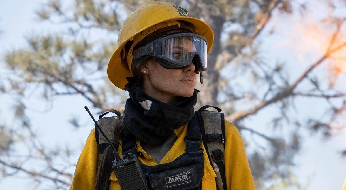 Angelina Jolie Gegen Killer Und Einen Waldbrand Im Trailer Zu Taylor Sheridans They Want Me Dead