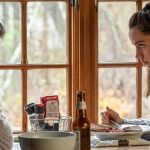Chris Evans und Ana de Armas in "Knives Out – Mord ist Familiensache" © 2019 Lionsgate