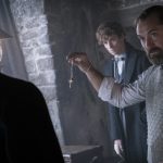 Phantastische Tierwesen: Dumbledores Geheimnisse – Feuriges Poster bringt uns nach Hogwarts zurück Phantastische Tierwesen 3 Poster