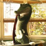 Javier Bardem hat ein singendes Krokodil im Teaser zu Lyle – Mein Freund, Das Krokodil Lyle Mein Freund das Krokodil Teaser