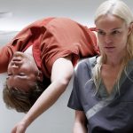 Für viel Geld ziehen Emile Hirsch und Kate Bosworth im Trailer zu The Immaculate Room in einen makellosen Raum