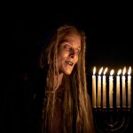 Im Trailer zum Horrorfilm Lullaby beschwört ein Schlaflied eine Dämonin herauf Lullaby Trailer