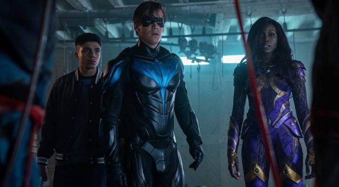 Jay Lycurgo, Brenton Thwaites und Anna Diop in Titans Staffel 5
