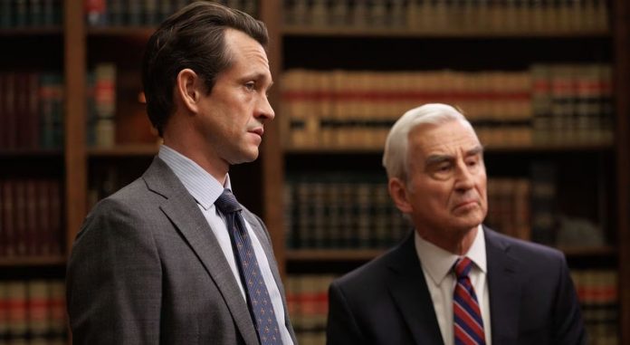 Hugh Dancy und Sam Waterston in Law and Order Staffel 23