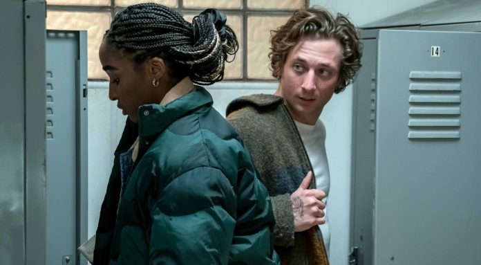 Sydney Adamu und Jeremy Allen White in The Bear Staffel 2 Disney Plus