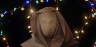 Its a Wonderful Knife Trailer