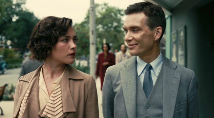 Florence Pugh und Cillian Murphy in Oppenheimer Besucherzahlen