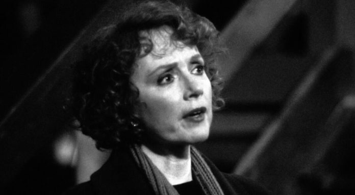 Piper Laurie in Piper Laurie