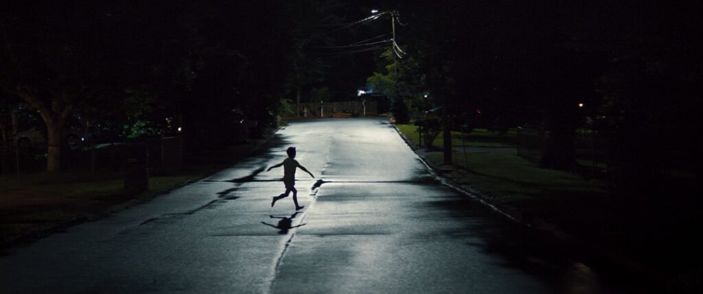 Weapons (2025) Filmbild 1 Weapons (2025) Filmbild 1