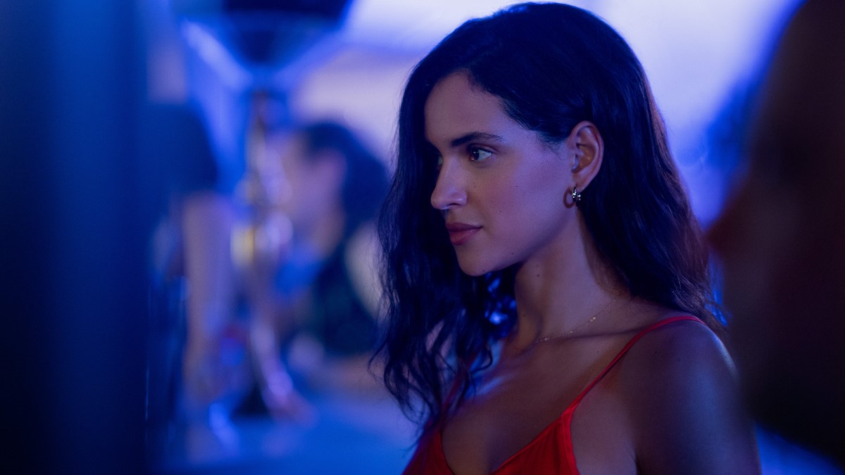 Adria Arjona in "A Killer Romance" Man of Tomorrow Drehstart Adria Arjona