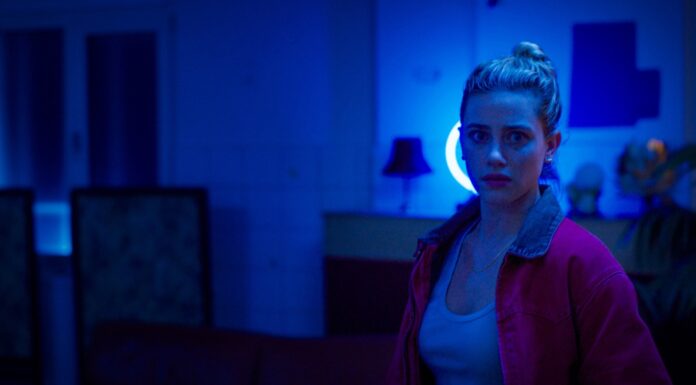 Lili Reinhart in den dunklen Abgründen des Internets im deutschen Trailer zu American Sweatshop American Sweatshop Lili Reinhart