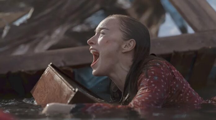 Ab heute bei Netflix: In Thrash wimmelt es nach einem Hurricane in einer überfluteten Kleinstadt von Haien Thrash Netflix Trailer