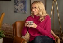 Serpent: Anna Camp spielt eine manipulative Schauspielerin in der Romanverfilmung Anna Camp Serpent